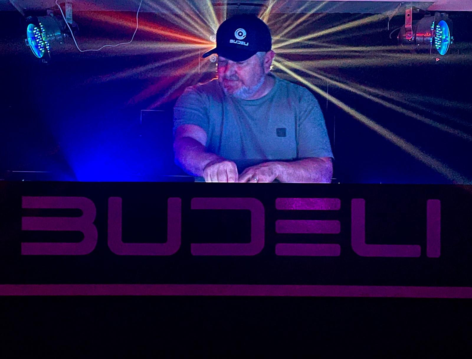 DJ Spaceman